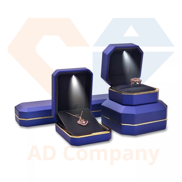 HỘP ĐỰNG TRANG SỨC CAO CẤP - HỘP NHẪN, VÒNG TAY, BÔNG TAI, DÂY CHUYỀN CÓ ĐÈN LED