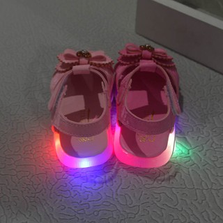 sandal bé gái size 21-25 đèn led độc lạ