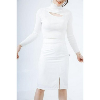 Áo len croptop hở ngực