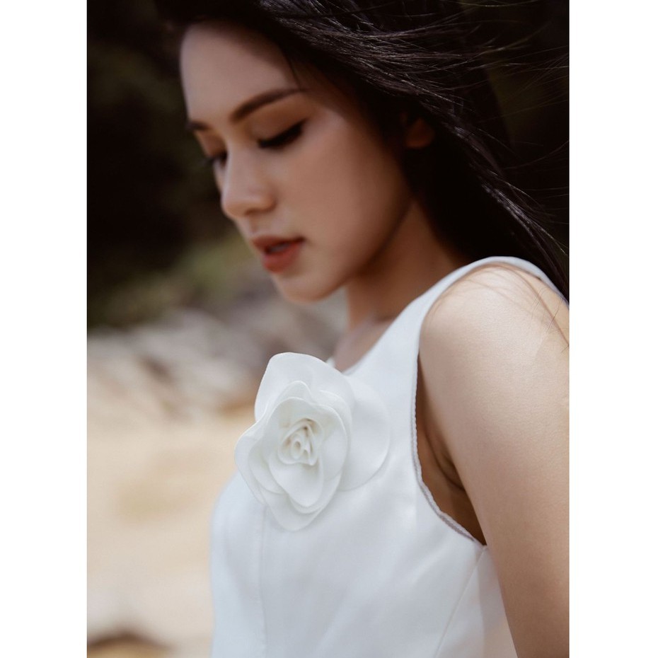 [Mã FAMALLT5 giảm 15% đơn 150k] Áo trắng không tay thiết kế Elise | BigBuy360 - bigbuy360.vn