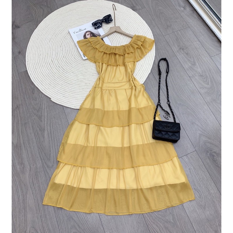 Váy vàng trễ vai tầng siêu sang chảnh | BigBuy360 - bigbuy360.vn