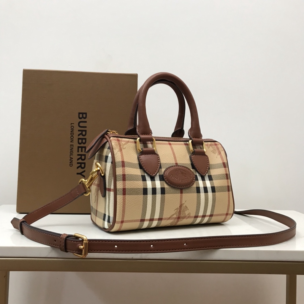 Túi đeo chéo nữ da thật thời trang cao cấp Burberry BBR phong cách trẻ trung, năng động