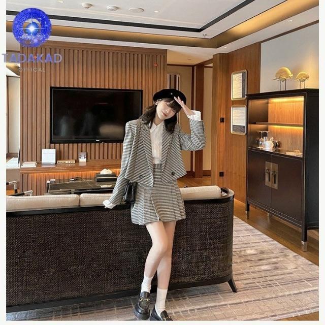 Set Áo Vest Nữ Kèm Chân Váy Xếp Ly Thiết Kế Trẻ Trung, Họa Tiết Kẻ Sọc, Caro, Phong Cách Hàn Quốc Hot 2021–TADAKAD SHOP