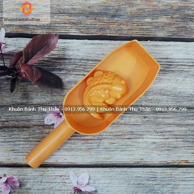 Khuôn bánh trung thu gõ hình con cá 100g