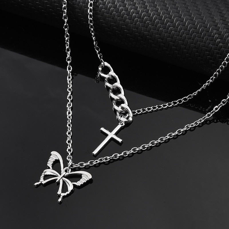 Vòng cổ Hai Lớp Mặt Hình Bướm Và Thánh Giá Phong Cách Hàn Quốc