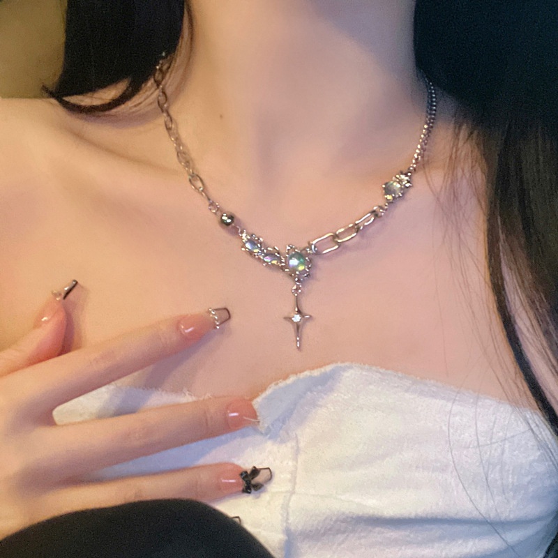 Vòng Cổ Choker Hình Ngôi Sao Năm Cánh Đính Đá Quý Ngọt Ngào Cho Nữ