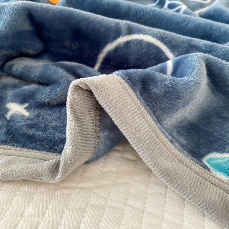 Chăn Tuyết Sữa Nỉ nhung Hàn Quốc siêu mềm mịn kích thuớ 2m2*2m3