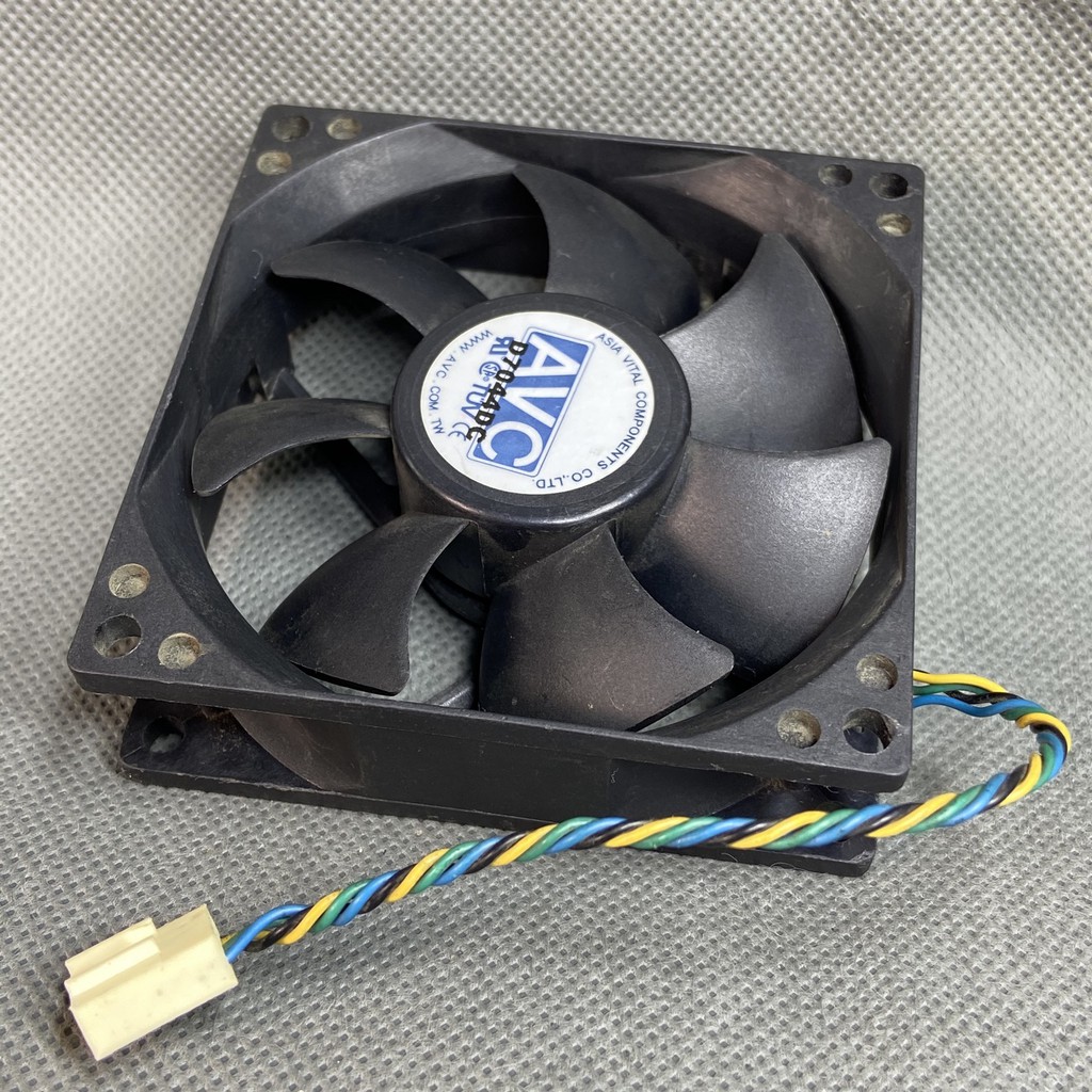 QUẠT 8 cm. AVC 12V 0.7A. GIÓ MẠNH. DS08025T12UP033 / DS08025R12UP051