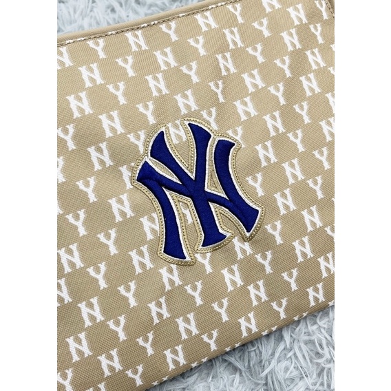 (Chuẩn hãng)Túi cầm tay MLB Monogram 29.5x23cmx2cm 2 màu HÀNG SẴN/ẢNH THẬT