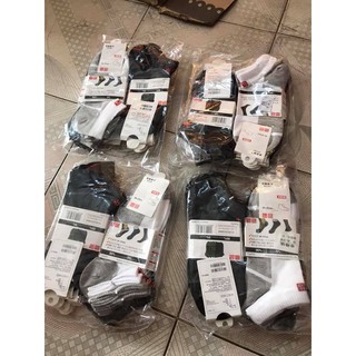 tất uniqlo cổ ngắn