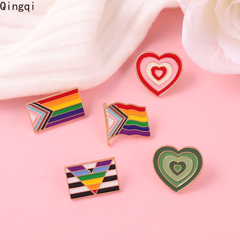 Ghim cài áo Miss Zoe hình trái tim/lá cờ màu gradient thời trang sáng tạo