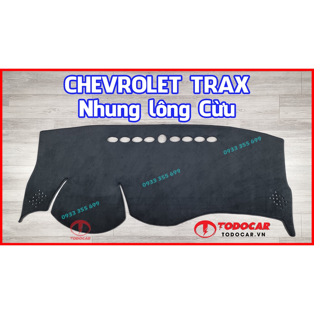 Thảm Taplo CHEVROLET TRAX bằng Nhung lông Cừu, Da vân Carbon hoặc Da vân Gỗ