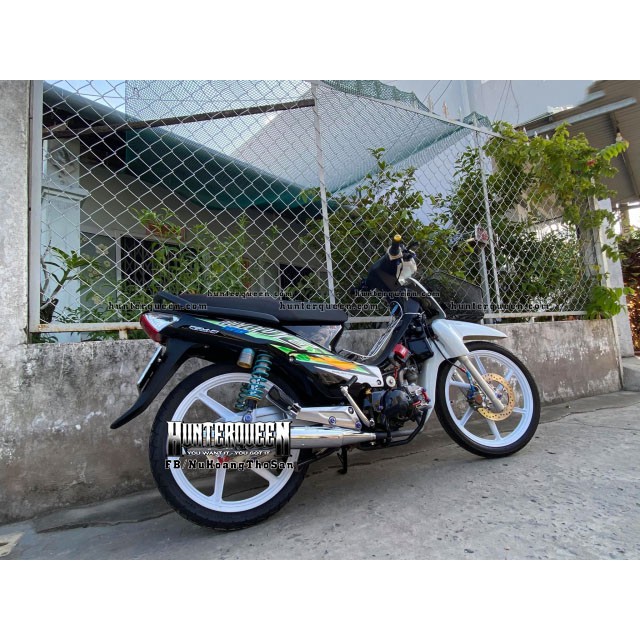 WAVE nhỏ độ đen trắng đơn giản. Tem rời chất liệu cao cấp, bền, không bay màu