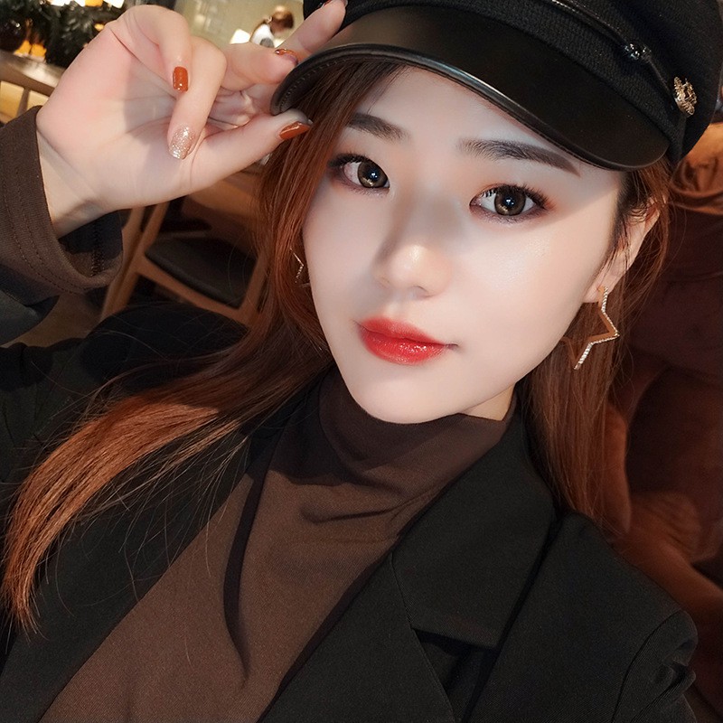 Bông tai họa tiết ngôi sao đính đá viền sành điệu BT132