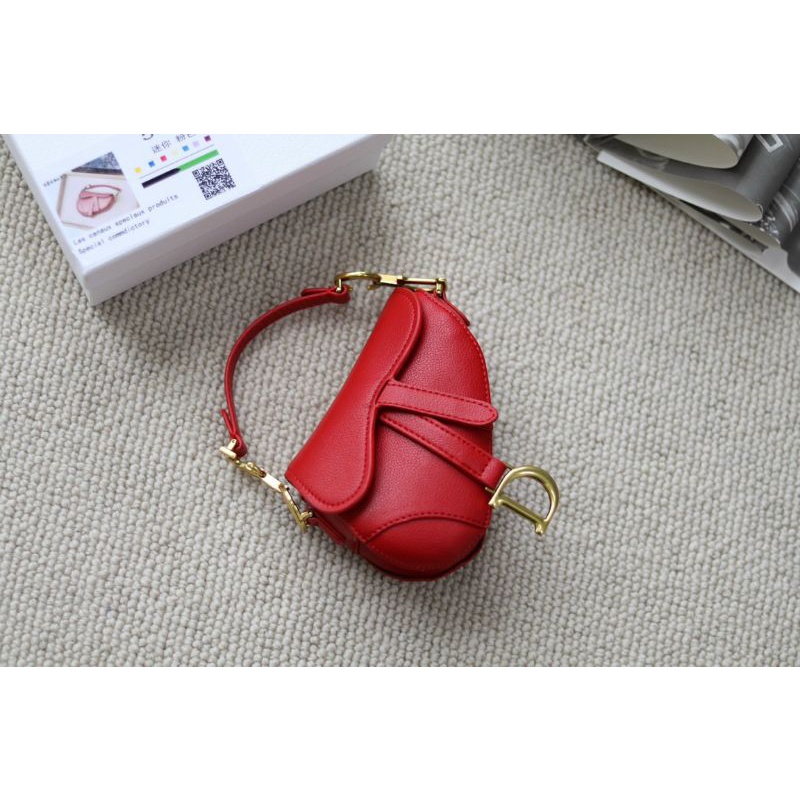 Túi xách Dr nhỏ xinh.