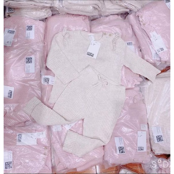 Bộ len hm cho bé chuẩn auth cho bé gái