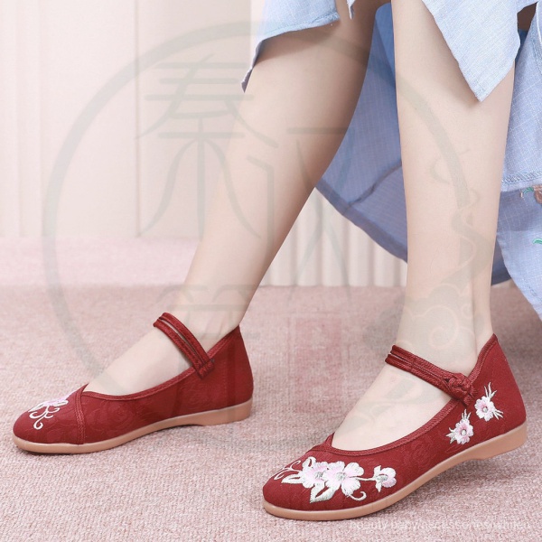 Giày búp bê nữ bằng vải thêu họa tiết dân tộc cổ trang Trung Hoa