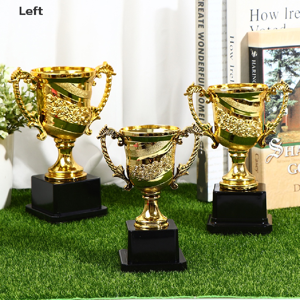 1 Bộ Đồ Chơi Giải Thưởng Vàng Dành Cho Trẻ Em