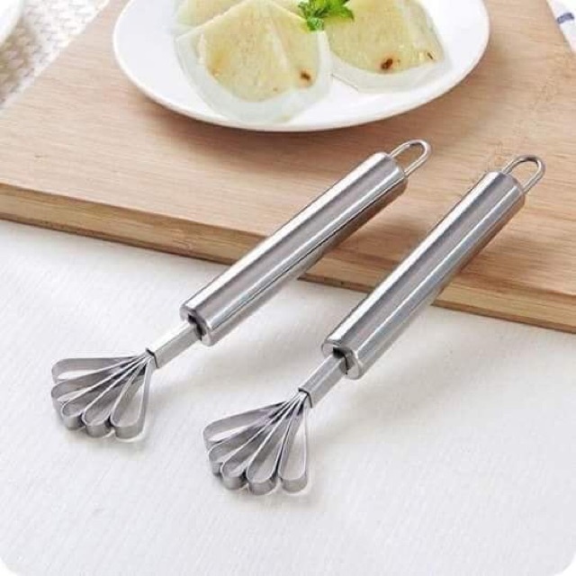 Dụng cụ đánh vảy cá, nạo dừa Inox bền đẹp