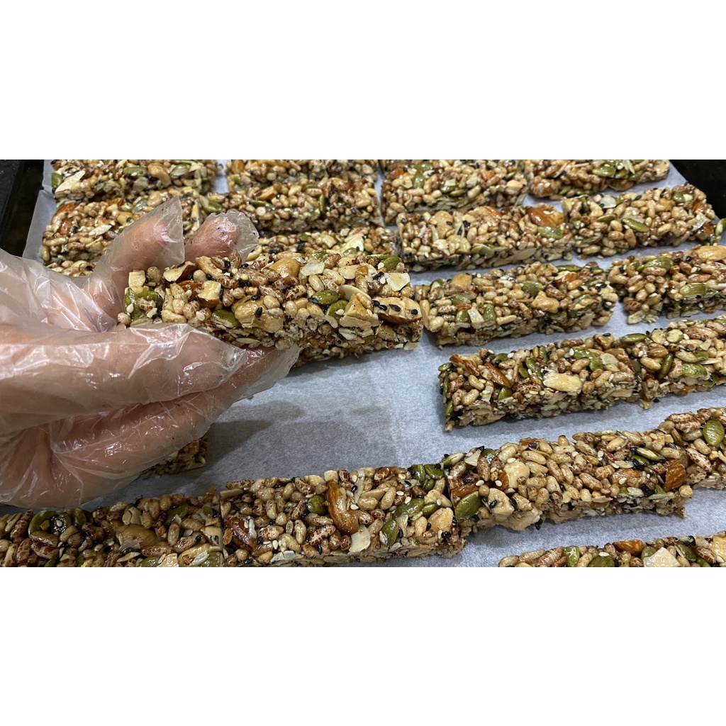 Thanh cốm gạo lứt mix hạt SFOOD, bùi, giòn, ngon