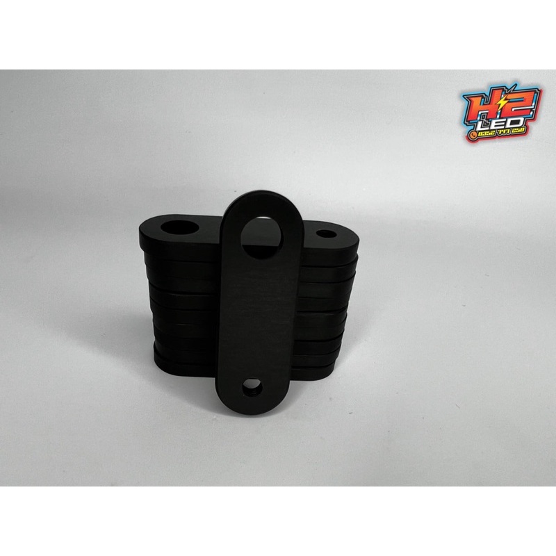 Pát nhôm gắn đèn + Lỗ tròn 8ly + lỗ 6ly