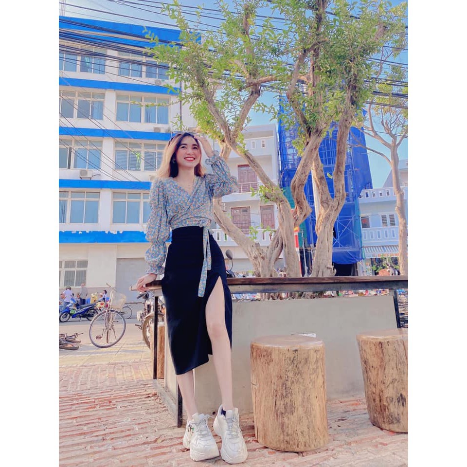 Chân váy đen trơn DÀI xẻ đùi SÂU