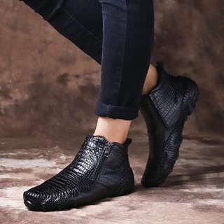 Fashionable crocodile leather patterned men's boots