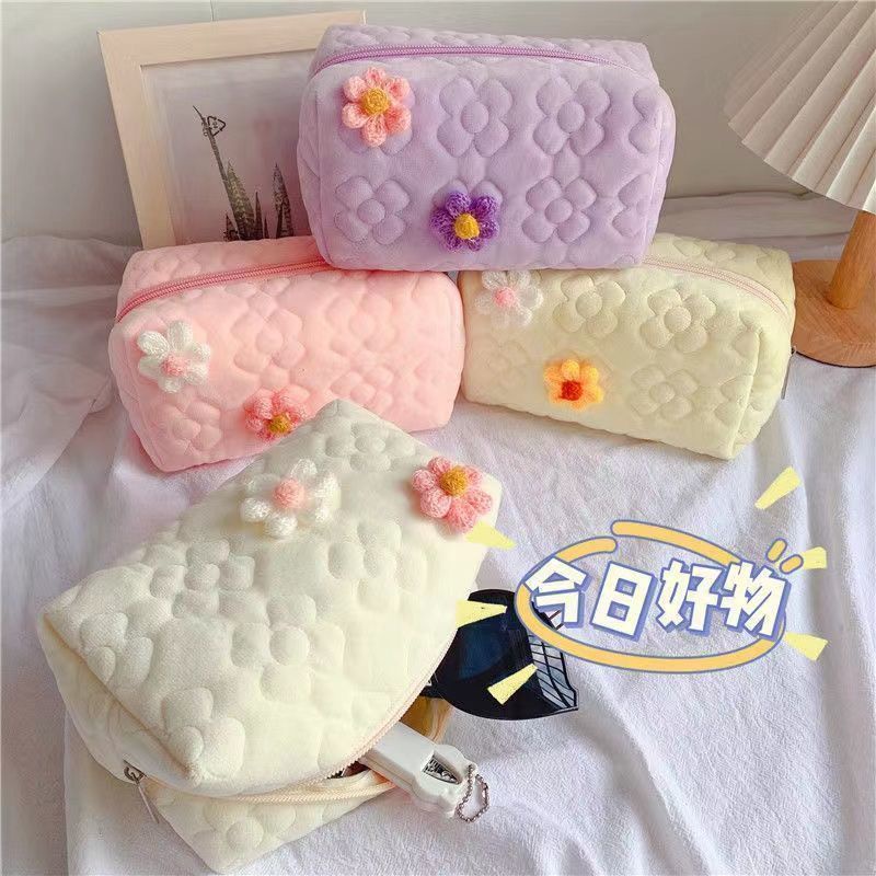 Túi Đựng Mỹ Phẩm Cỡ Lớn Thêu Hoa Xinh Xắn Chất Lượng