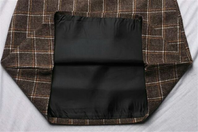 Chân váy dạ kẻ caro