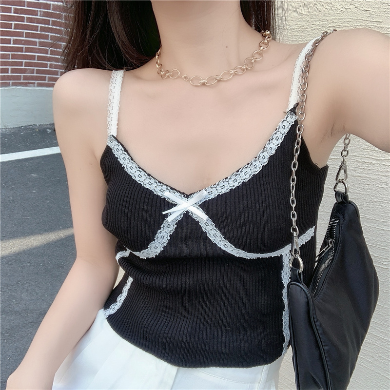 Áo ren cổ V dáng ngắn thiết kế quyến rũ trẻ trung hợp thời trang | BigBuy360 - bigbuy360.vn