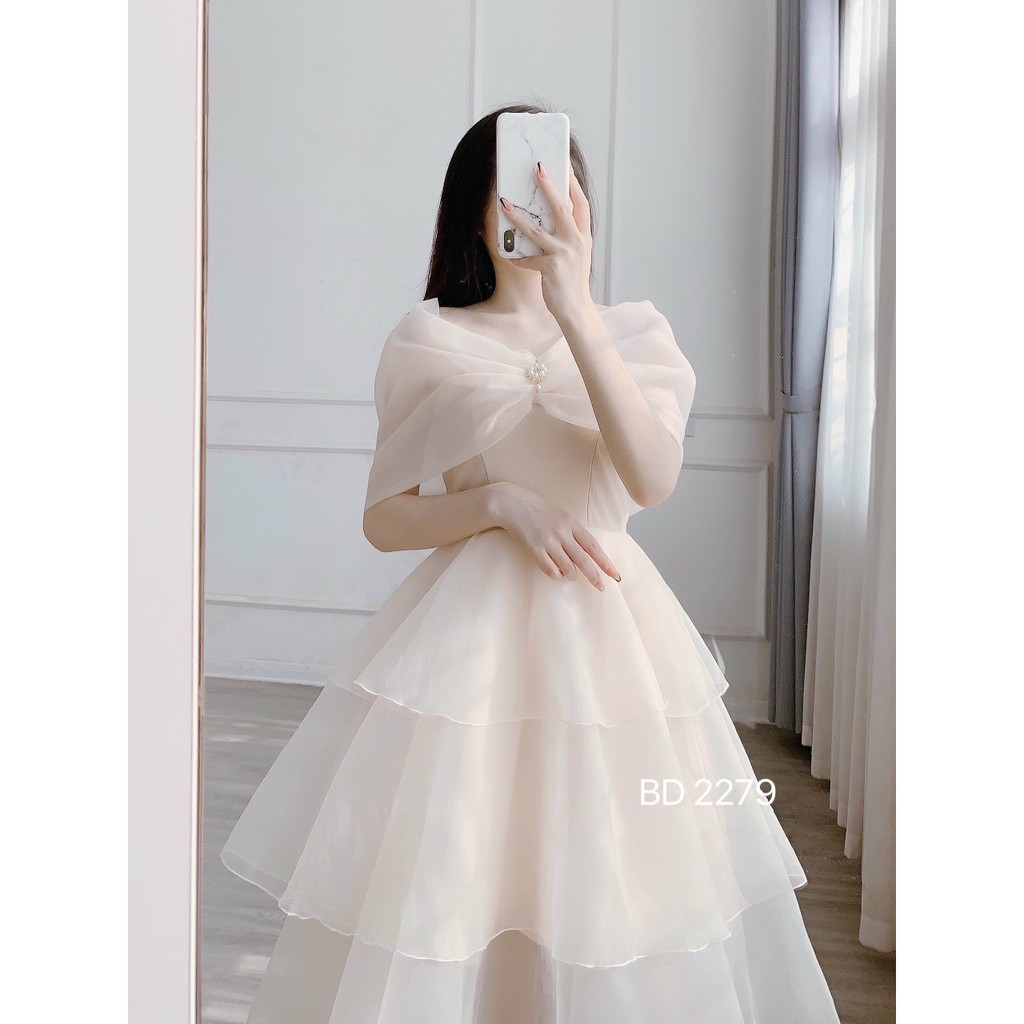 Váy tơ tằm nơ ngực xếp tầng-By Băng Di Boutique | BigBuy360 - bigbuy360.vn