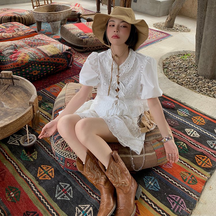 Giày Bốt Martin Da Mũi Tròn Đế Thấp Màu Trơn In Họa Tiết Kiểu Retro Thời Trang