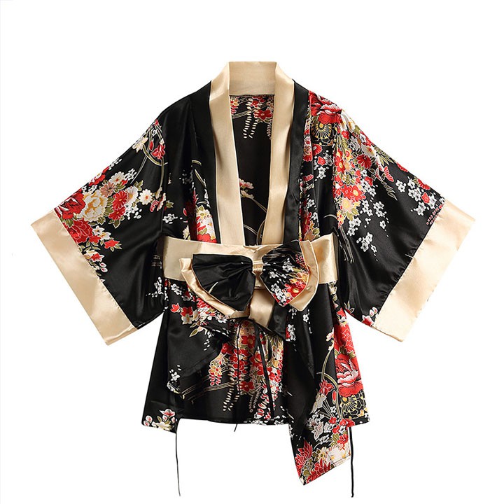 Áo choàng phong cách Nhật Bản với màu đen quyến rũ | BigBuy360 - bigbuy360.vn