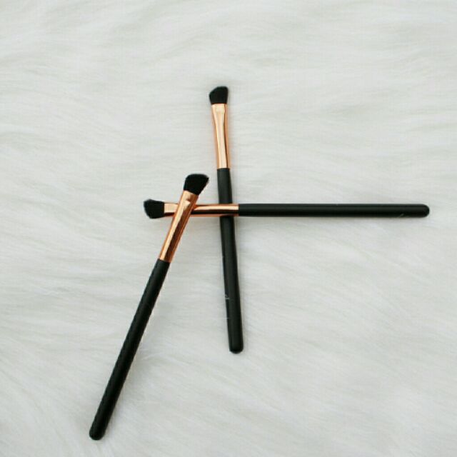 Cọ tán phấn mắt 16cm