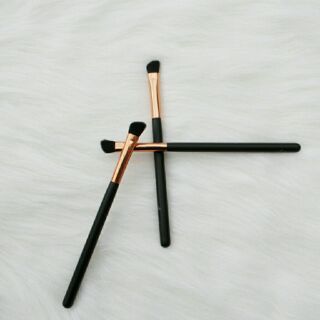 Cọ tán phấn mắt 16cm