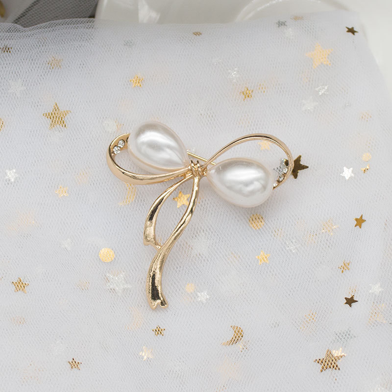 2 Ghim Cài Áo Hình Nơ Đính Đá Và Ngọc Trai Thời Trang