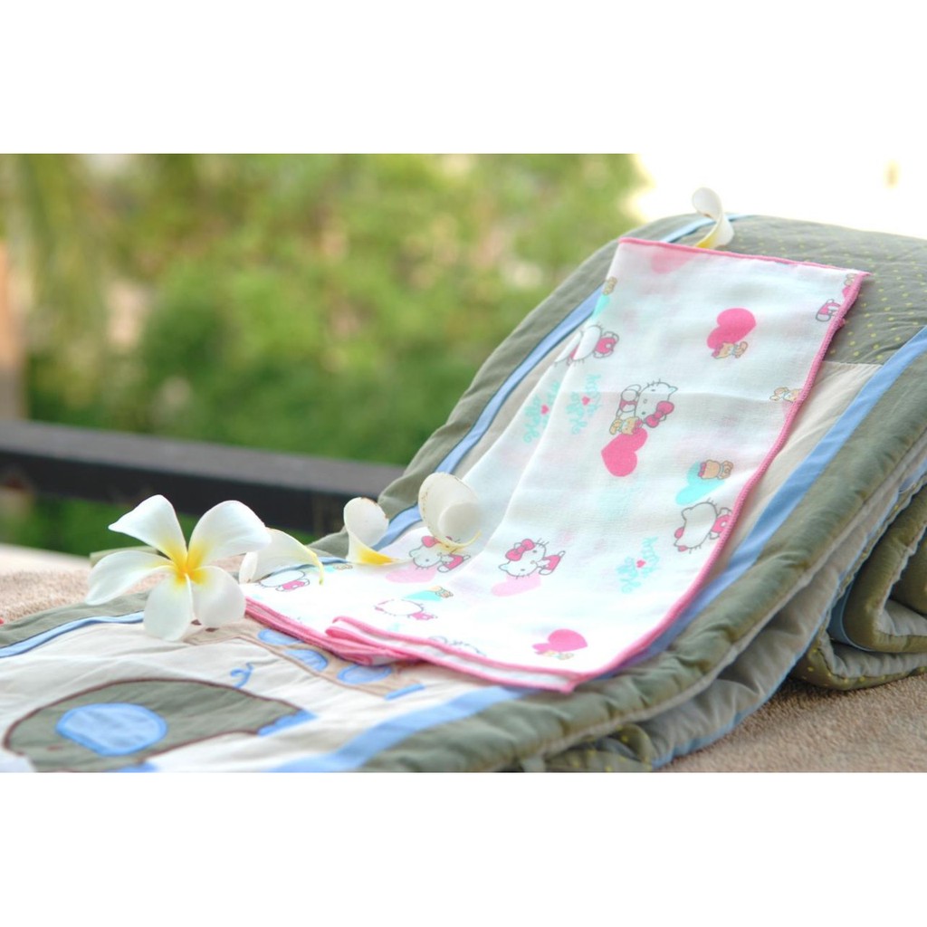 Khăn cotton cao cấp Hello Kitty 1 bộ 1 khăn ( 75cm x 90cm)