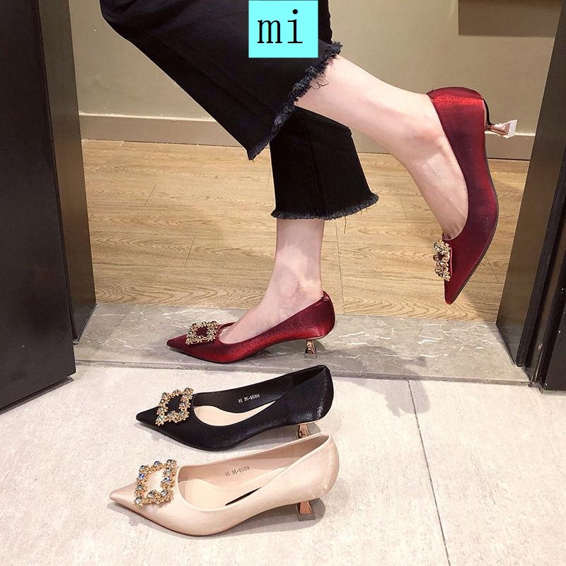 Giày cao gót mũi nhọn màu đỏ thời trang mùa thu Pháp mới 2021 5Cm cho cô dâu