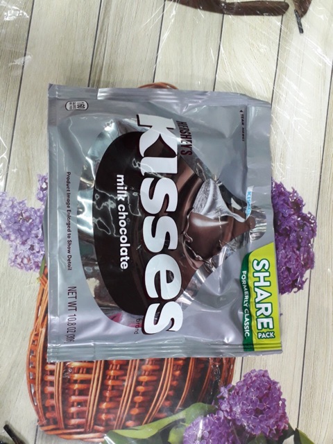 [mẫu mới] kẹo socola Hershey’s Kisses 340 g