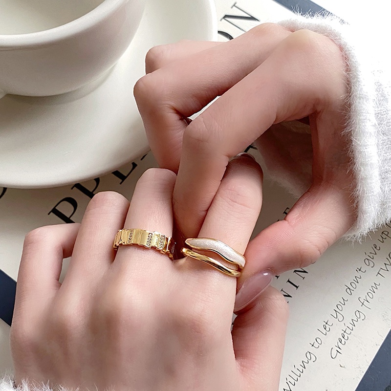 Thời trang INS Màu vàng Ripple Ring Set dành cho nữ Vòng mở ngón tay trỏ có thể điều chỉnh không phai màu