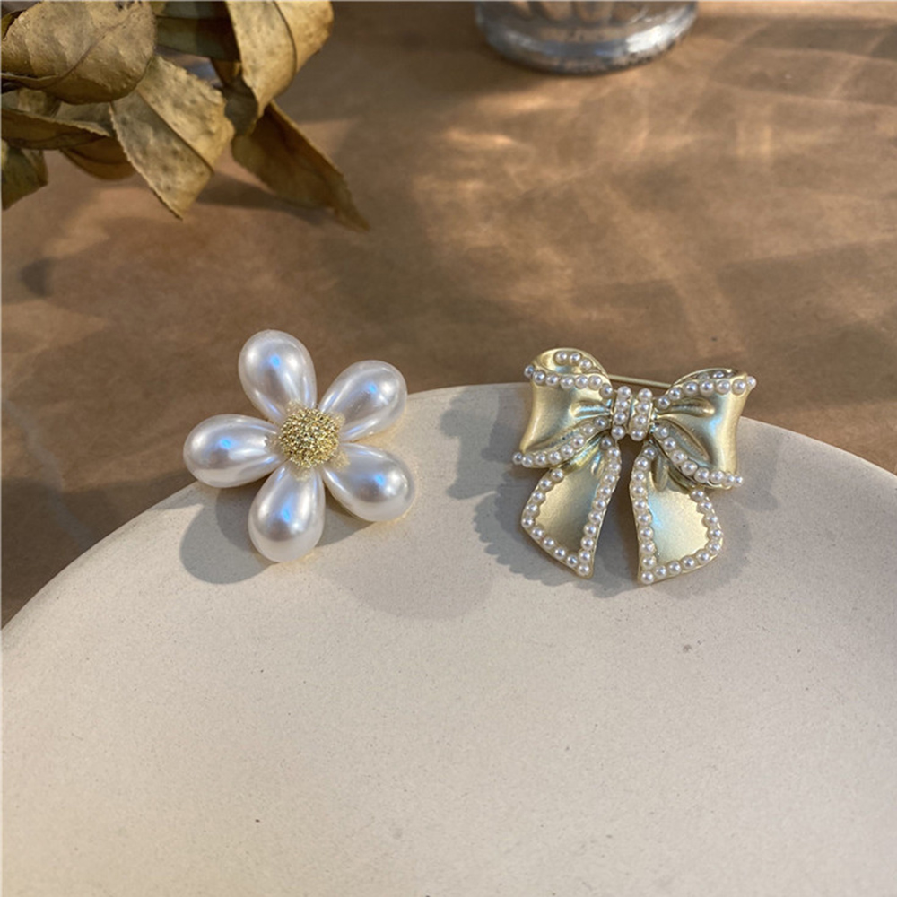 Cài áo hình nơ gắn ngọc trai thời trang