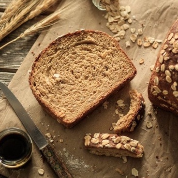 Bánh mì yến mạch nguyên cám ngũ cốc