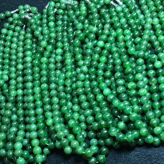 Ngọc-Bích màu xanh phù hợp với tất cả các mệnh