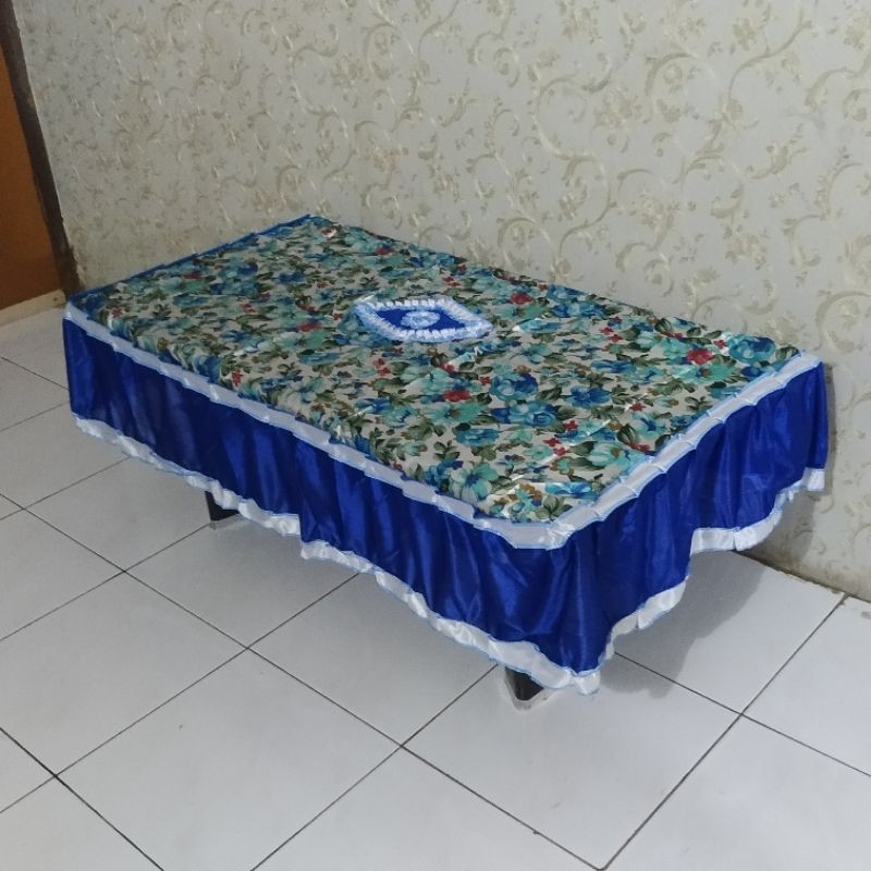 Khăn Trải Bàn Họa Tiết Hoa Trắng Kích Thước 60x105cm