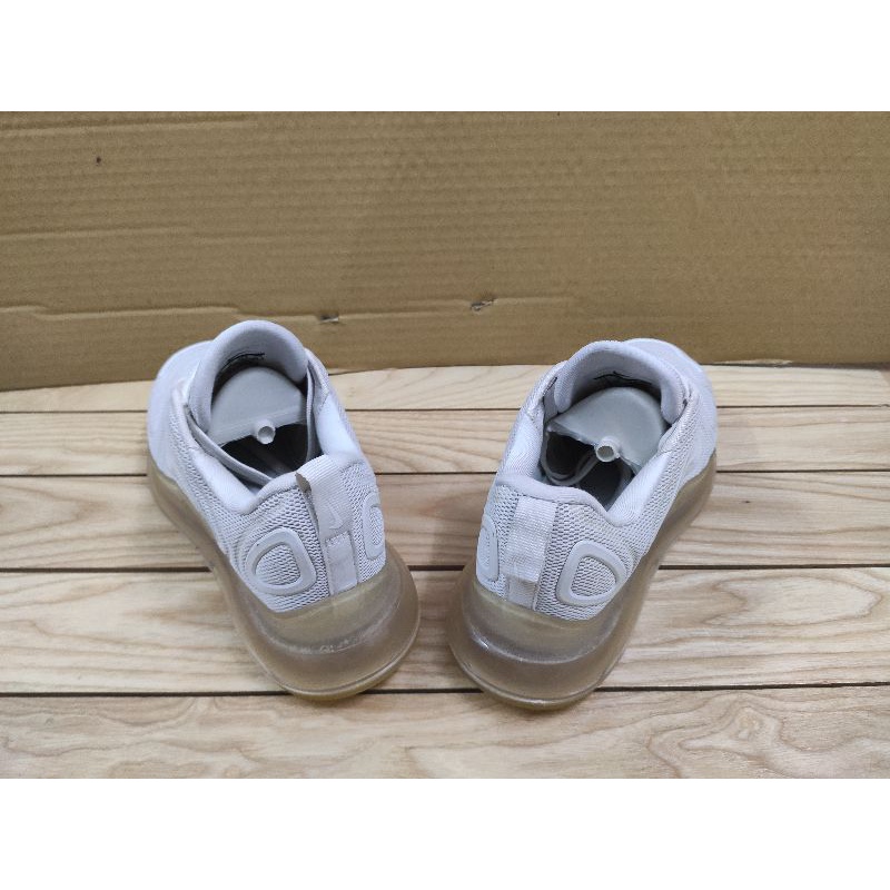 Giày Nike air max 720 trắng sz 38