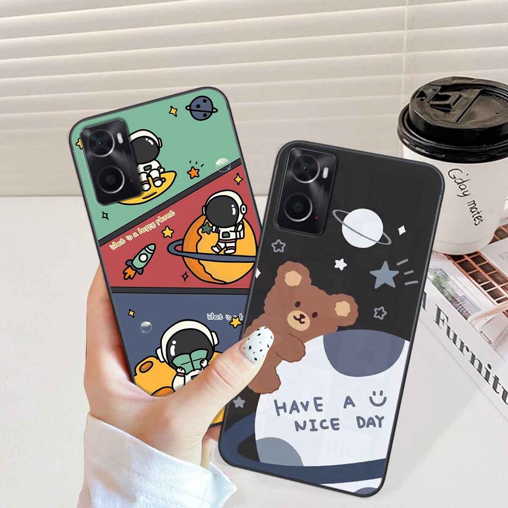 Ốp Oppo A76 in hình vũ trụ, phi hành gia bầu trời cute dễ thương