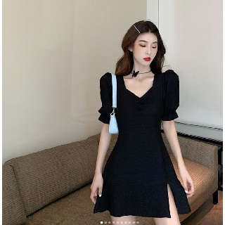 Đầm đen cổ vuông basic ✨