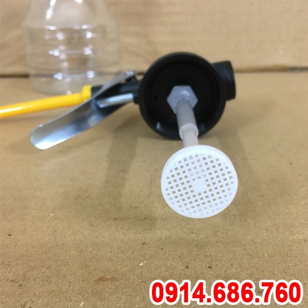 Bình châm dầu, nhớt vỏ nhựa CAO CẤP, vòi cứng dài 8cm