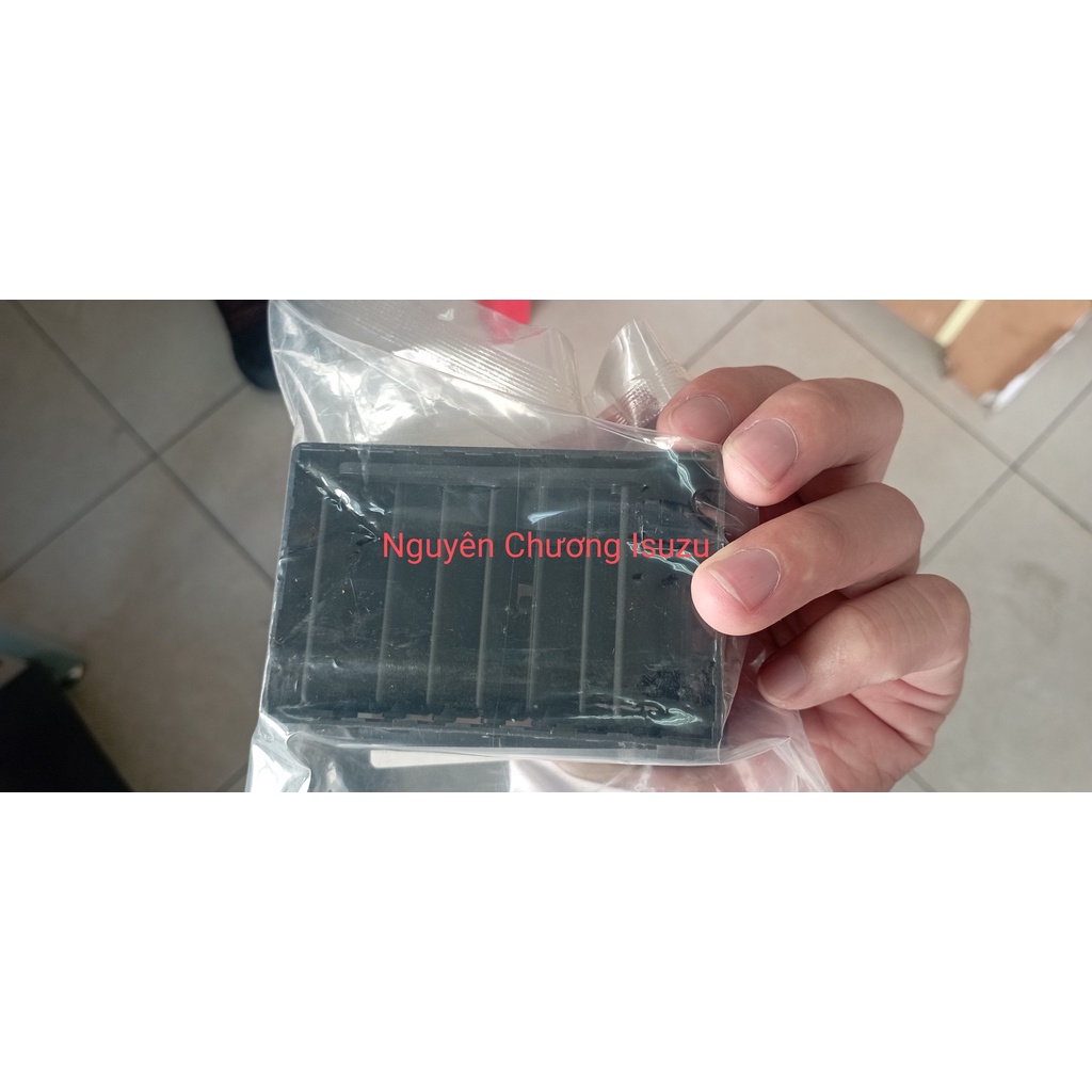 Cửa gió điều hòa trước xe Isuzu Hilander hàng chính hãng