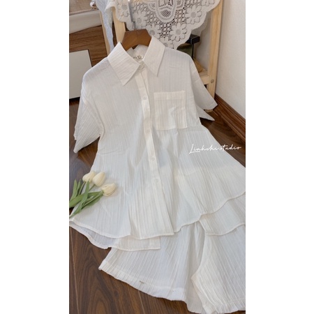 Set bộ áo sơ mi xẻ lưng kèm quần short ống rộng chất đũi gân_Linhchi.studio